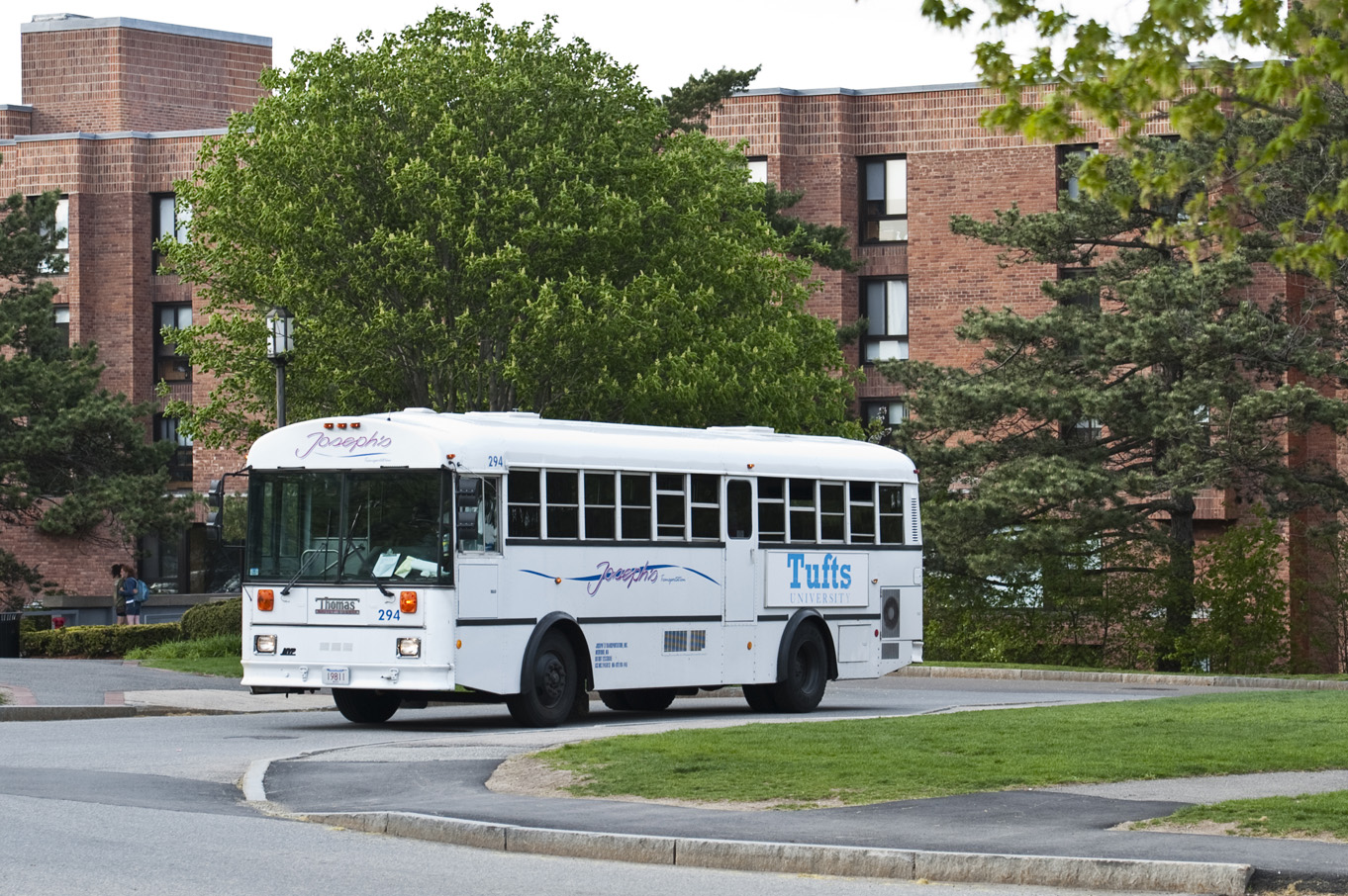 Tufts Shuttle Service
